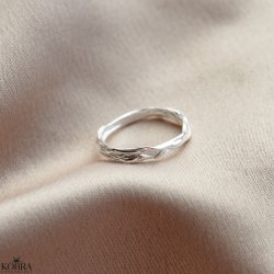 "Nuna" organisk snoet slv ring