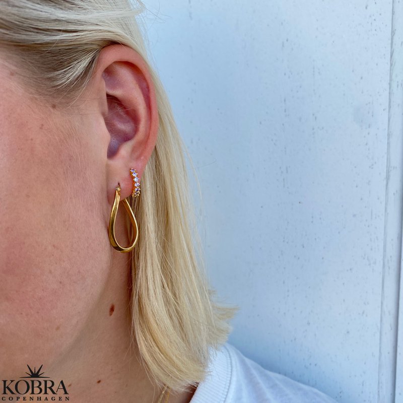 "Rosemary" oval earrings in 18 carat gold plated