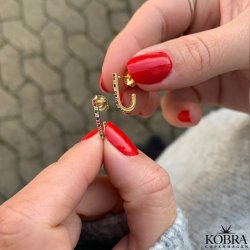 "Cher" reringe med farvet sten i forgyldt