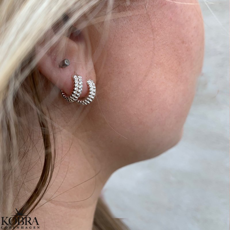 "Kajsa" sm slv hoops med slvknopper