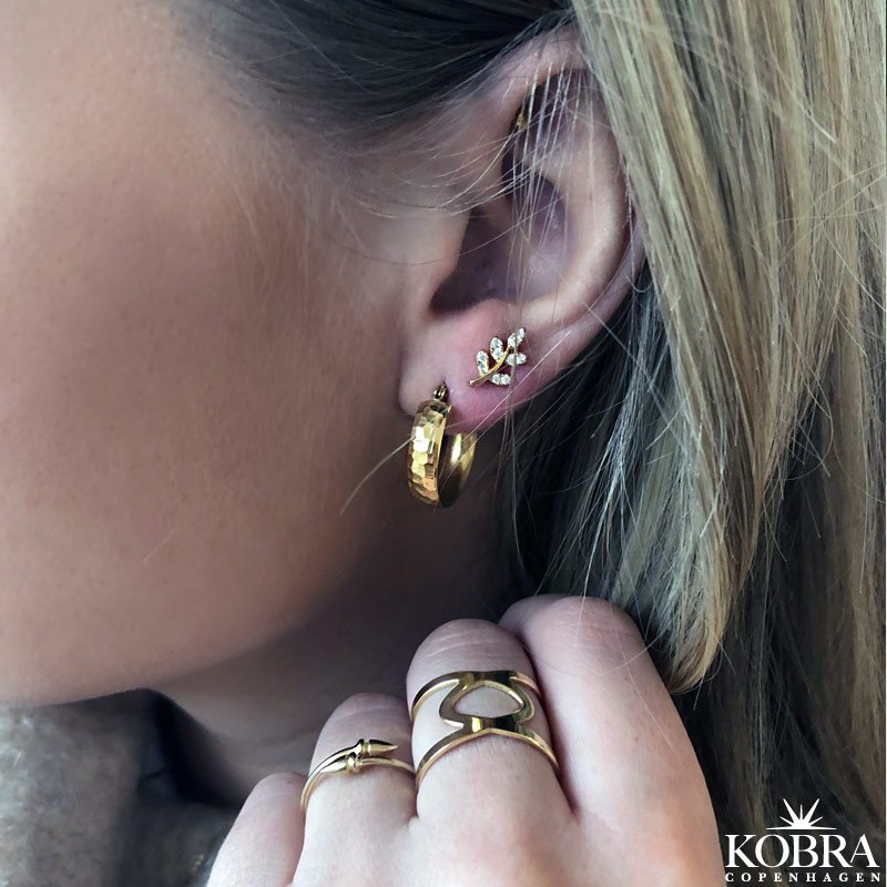 "Blair" 18 karat forgyldte sm blade med hvide sten