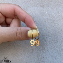 "Lucky number" guld hoops med dine lykketal eller bogstaver