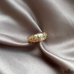 "Luna" stor chunky guld ring med hvide sten