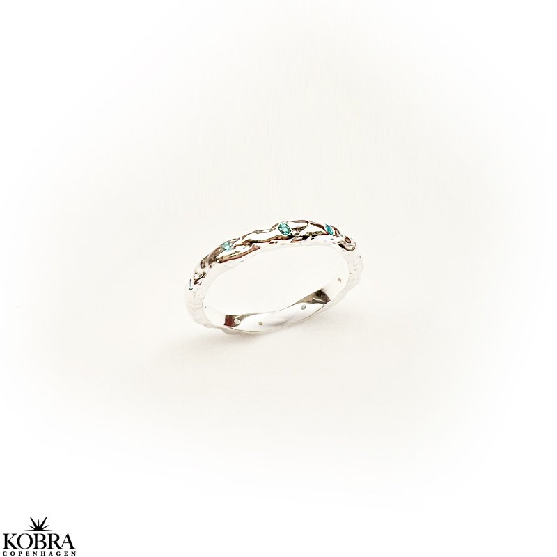 "Hailey" simple silver ring with blue stone