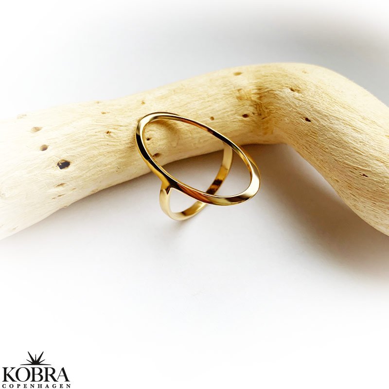 "Elipse" 18 karat forgyldt hndlavet oval ring