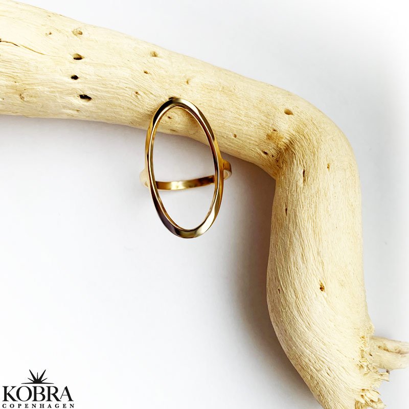 "Elipse" 18 karat forgyldt hndlavet oval ring
