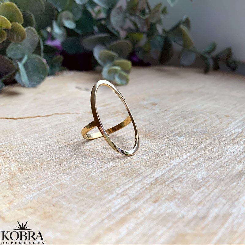"Elipse" 18 karat forgyldt hndlavet oval ring