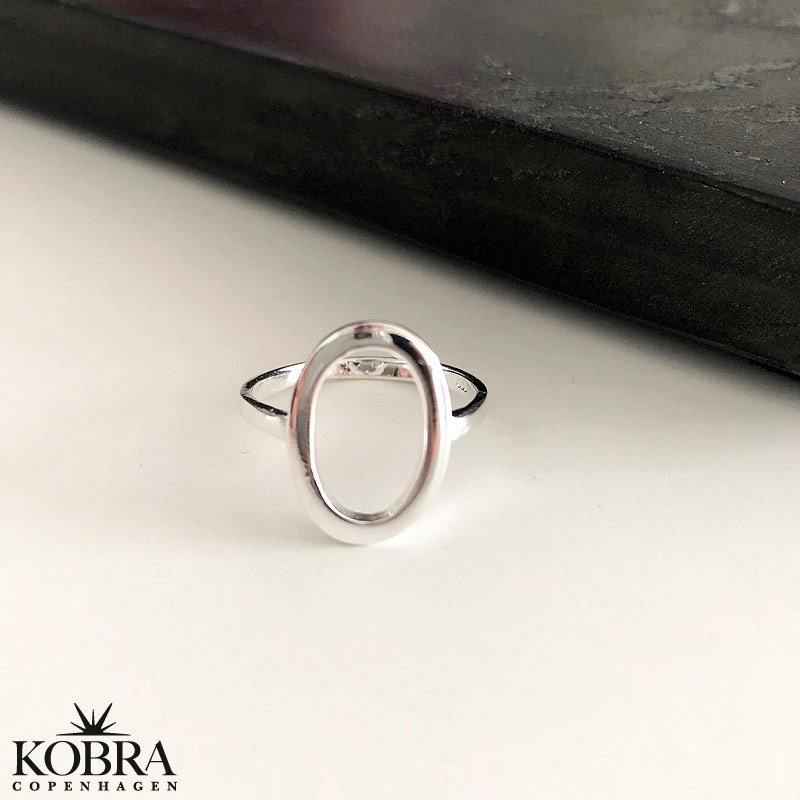 "Cyrus" oval ring i sterling slv