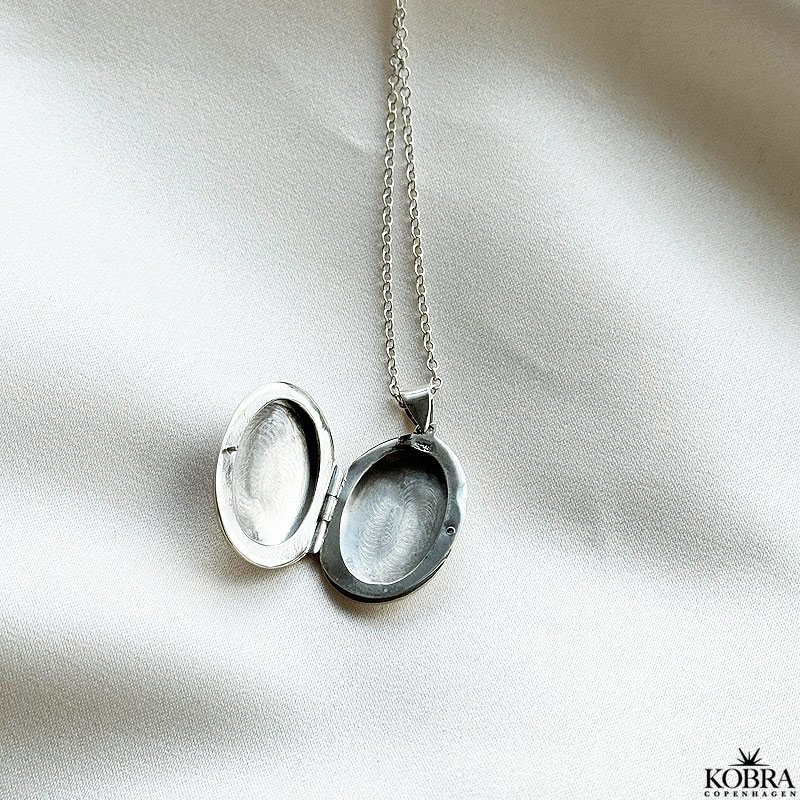 "Ophelia" slv medaljon med med personlig gravering