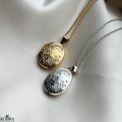 "Dahlia" oval silver medaljong med blommotiv