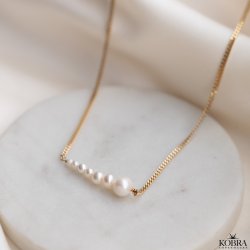 "Paloma" guld halskde med gte perler p 2 mm panzerkde