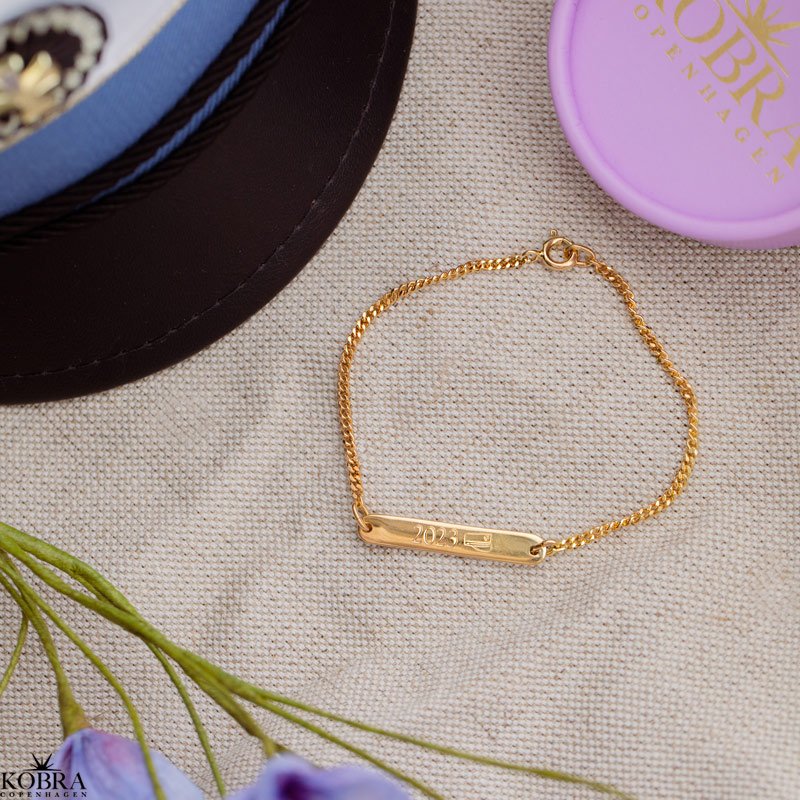 "Moment" Studenter smykke // armbånd i guld med gravering samt 2 mm panzerkæde