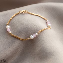 "Peach" guld panzer armbnd med hvide og lyserde perler