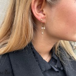 "Nahla" 18 karat forgyldte reringe med ferskenfarvet og hvide perler