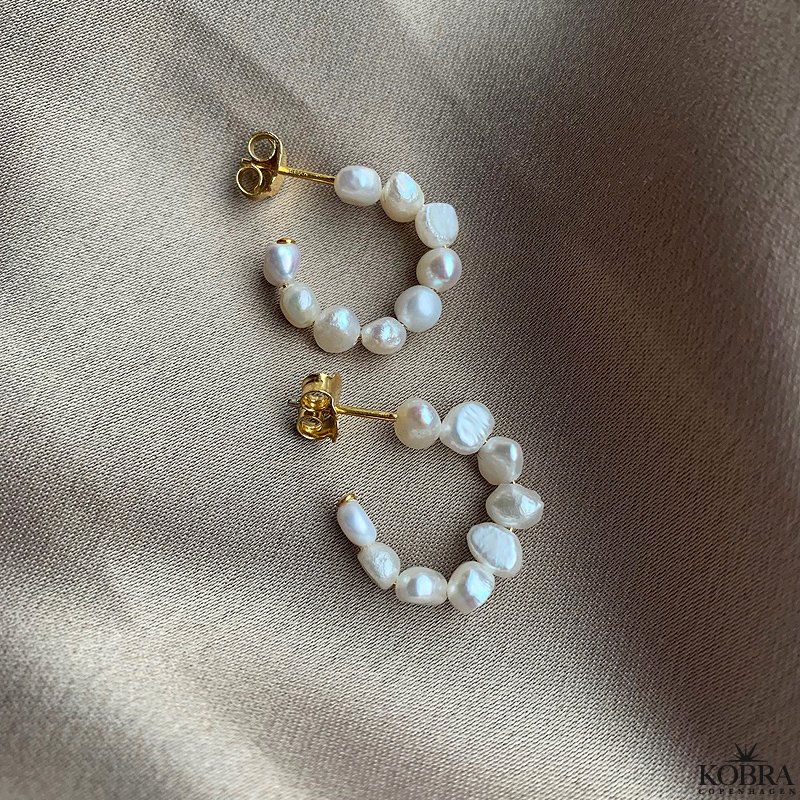 "Maggie" guld perle hoops / øreringe
