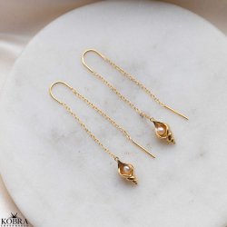 "Pearl Breeze" 18 karat forgyldte perlereringe med konkylie og ferskvandsperler