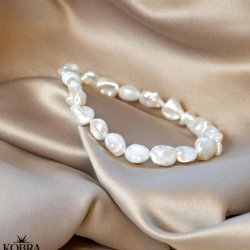 "Maggie" armbnd med gte ferskvandsperler