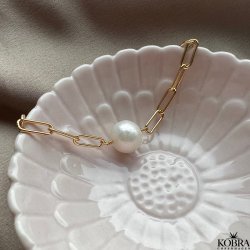 "Penelope" chunky guld armbnd med stor ferskvandsperle