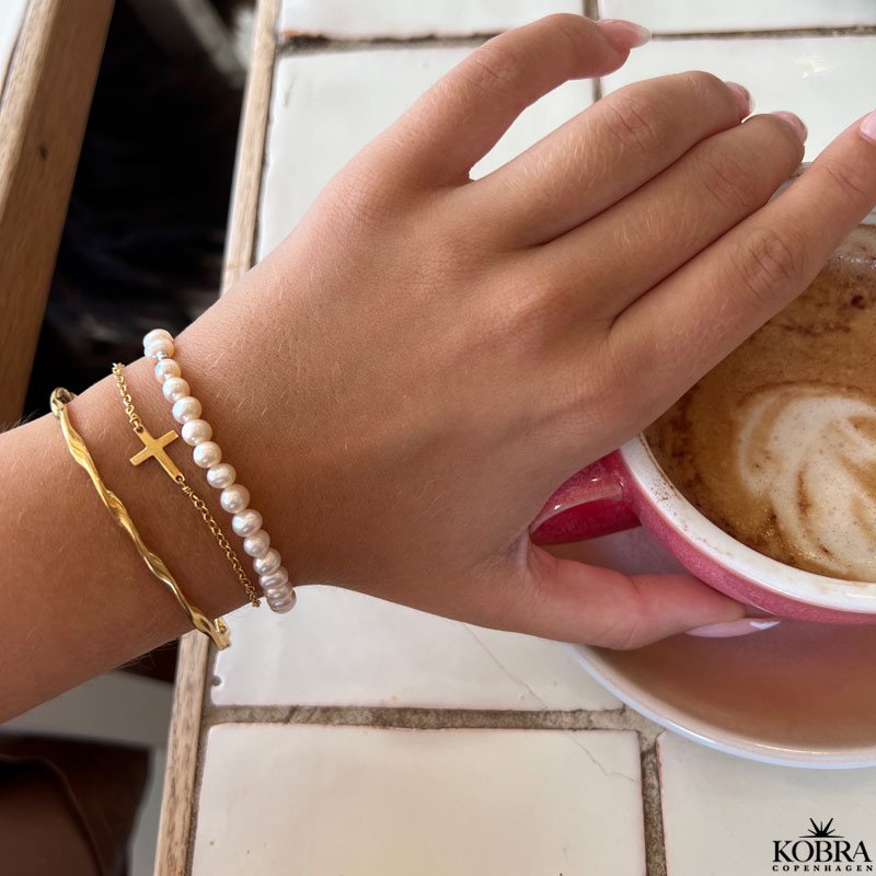 "Margrethe" classic pearl bracelet with freshwater pearls