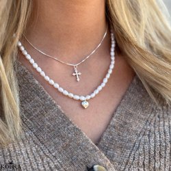 "Rosie" gte perlehalskde med lille slvhjerte inklusiv personlig indgravering