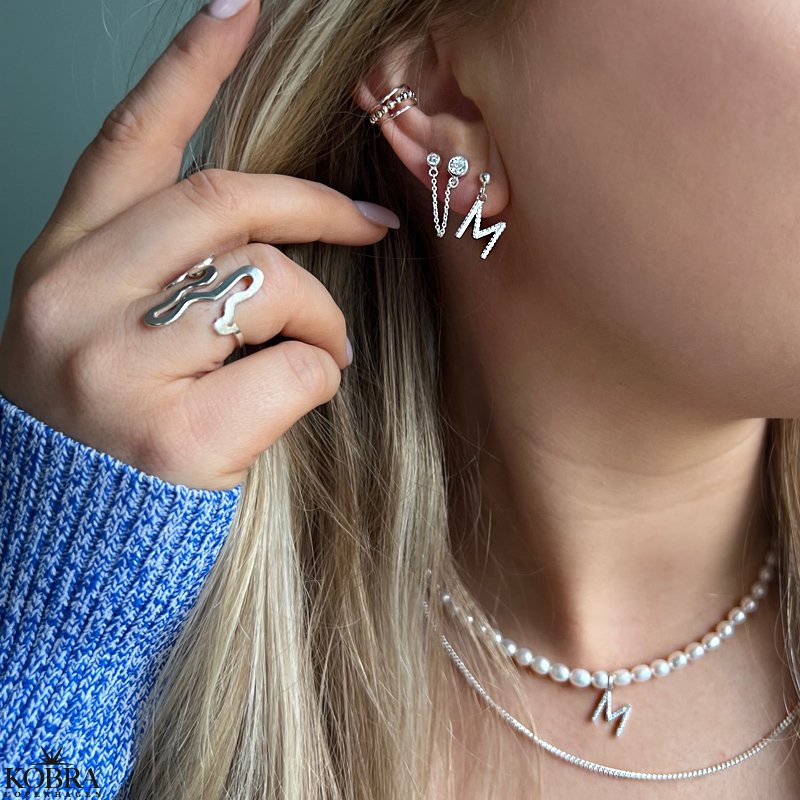 "Sydney" silver earring for 2 holes in the ear