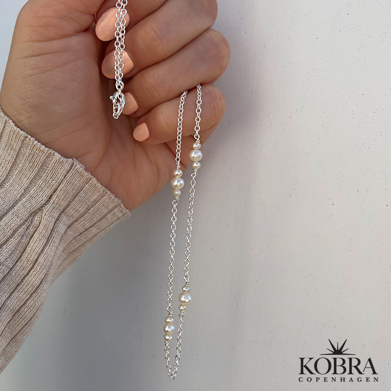 "Midsommar" sølv perlehalskæde