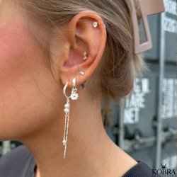 "Balance" silver earrings with white freshwater pearls