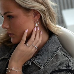 "Ellaine" smuk slv ring med 3 sten 