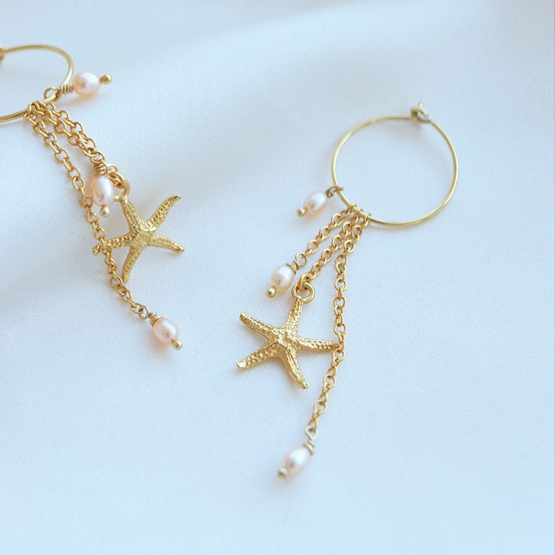 "Sea Of Love" 18k forgyldte hoops med ferskvandsperler