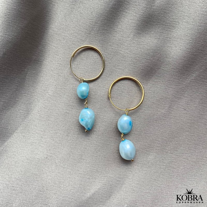 "Sugar" gold-plated earrings with blue freshwater pearls