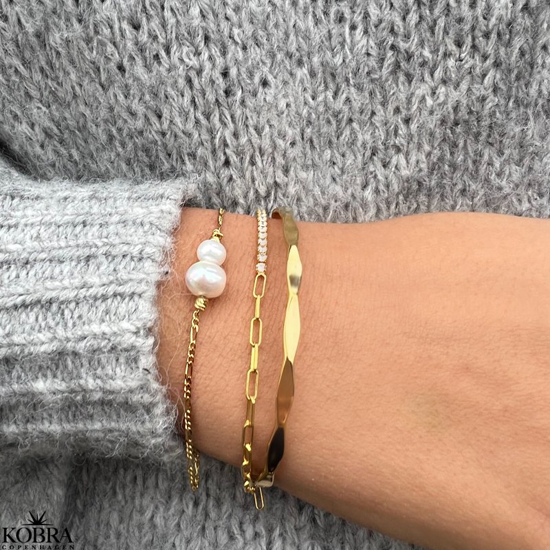 "Ruby" gold-plated bracelet with chain and stones