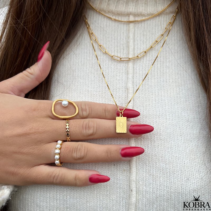 "Cookie" 18 karat forgyldt ring med gte ferskvandsperler