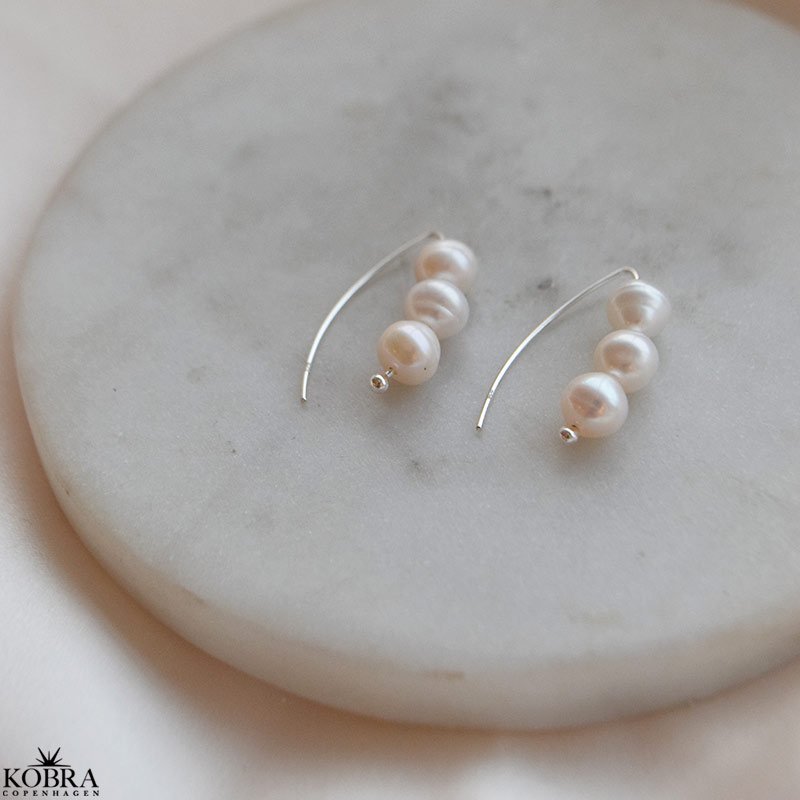 "Soline" �reringe i sterling s�lv med �gte ferskvandsperler