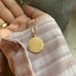 "Triumf" guld amulet halskęde med gravering