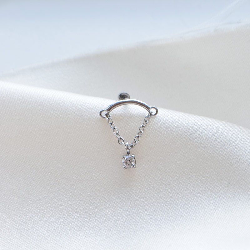 "Carrie" Chain Piercing