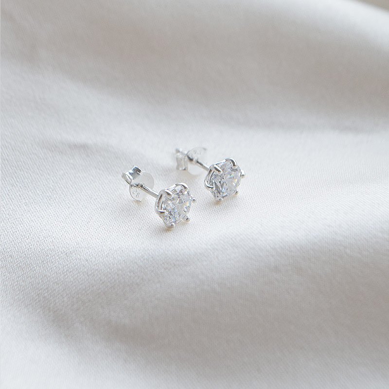 "Classy" s�lv �restikker i small, medium eller large