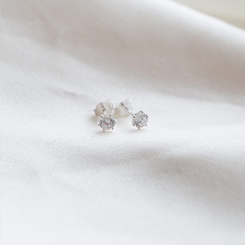 "Classy" s�lv �restikker i small, medium eller large