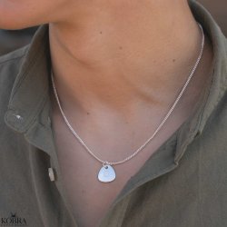 "Mavis" slv halskde med plekter inklusiv gravering