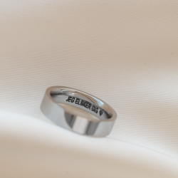 "Jules" Simple Wide Ring