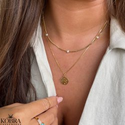 "Precious" guld amulet med kryds gravering