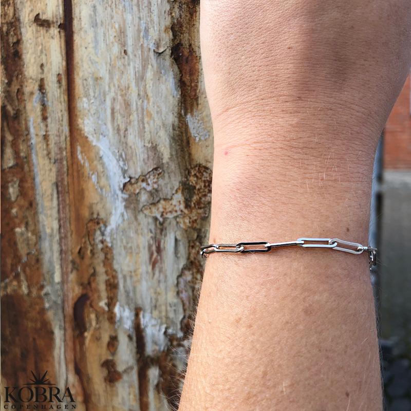 "Quinn" sterling silver chain bracelet