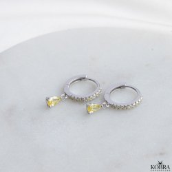 "Raindrop" sm slv hoops med farvet og drbeformet sten