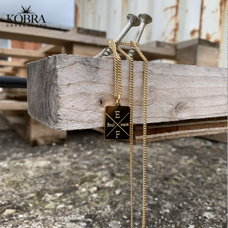 "Reign" guld halskde til mnd med gravering inkl. 2 mm panzer kde