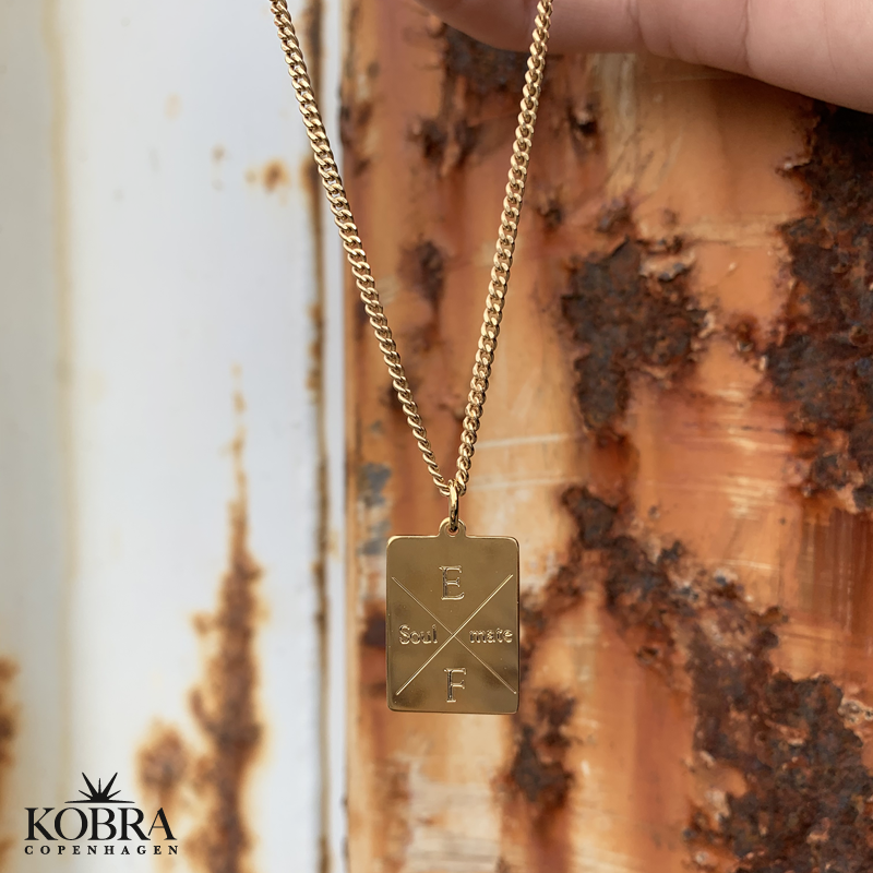 "Reign" guld halskde til mnd med gravering inkl. 2 mm panzer kde