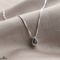 "Rhys" slv halskde med lilla drbe-vedhng 