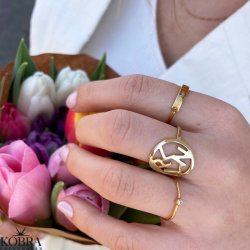 "Close To You" hndlavet guld ring med dine bogstaver