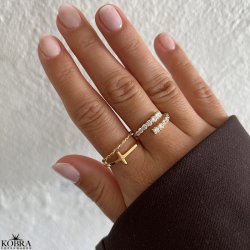 "Adine" guld ring med sten