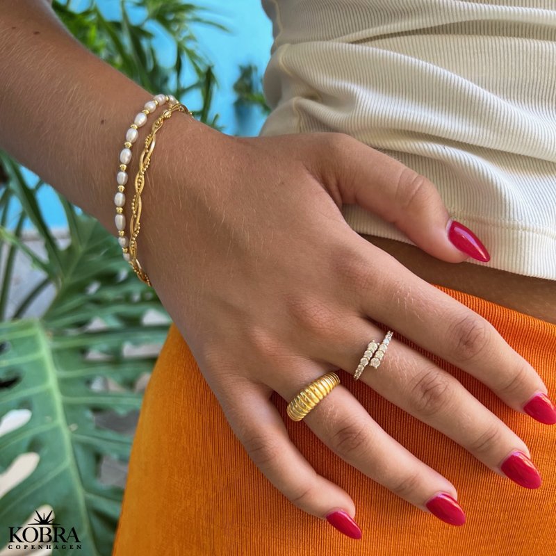 "Sally" bracelet in 18 carat gold plated