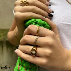 "Firenze" 18 karat forgyldt ring med hvide sten