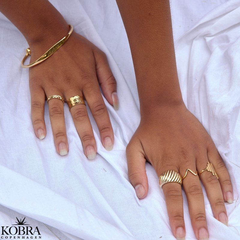 "Payton" guld armbnd med gravering